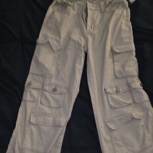 Stylish Cargo Pants in Light Gray